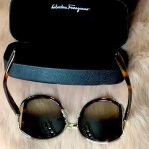 Salvatore Ferragamo | Accessories | Salvatore Ferragamo  display picture 3